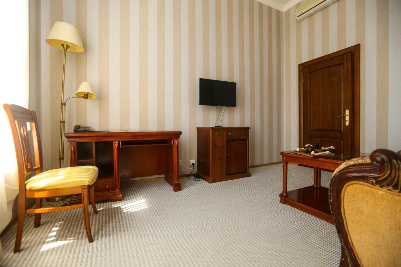 Ritsa Hotel ซุคุม ภายนอก รูปภาพ