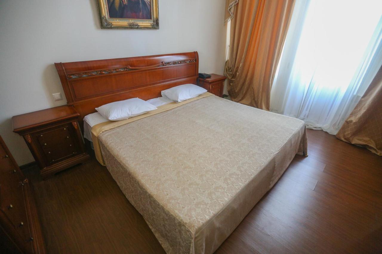 Ritsa Hotel ซุคุม ภายนอก รูปภาพ